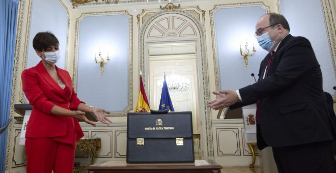 Bolaños, Iceta, Raquel Sánchez, Isabel Rodríguez, Yolanda Díaz i Manuel Castells, delegació estatal a la taula de diàleg