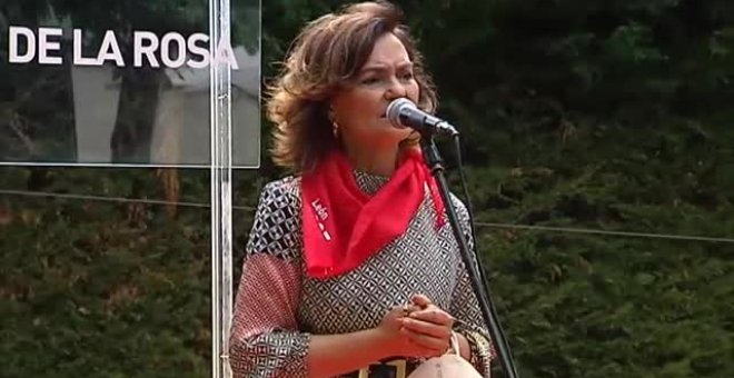 Carmen Calvo preside la Fiesta de la Rosa en su primera aparición tras su salida del Gobierno
