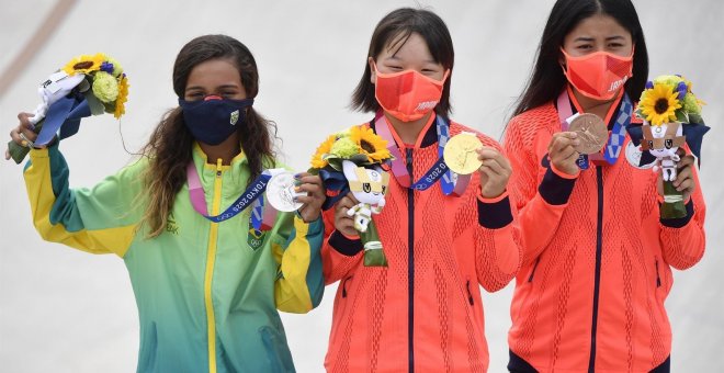 Tres adolescentes asaltan el podio del debutante skate olímpico en Tokio
