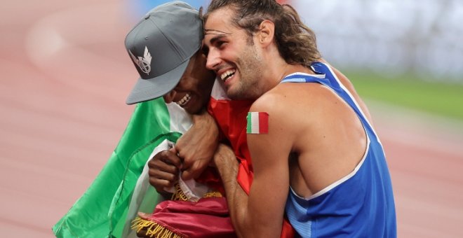 Las redes aplauden la celebración del italiano Tamberi y el catarí Barshim por compartir el oro en salto de altura
