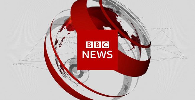 Una manifestación de 'antivacunas' intenta tomar la BBC pero se equivoca de edificio