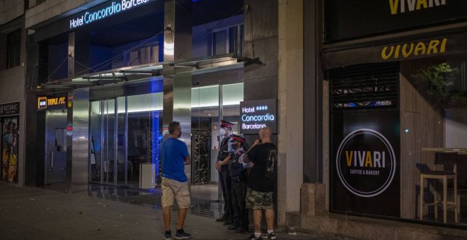 Los Mossos continúan la búsqueda del padre acusado de asesinar a su hijo en Barcelona