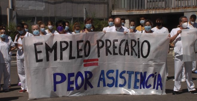 Miedo a enfermar entre los pacientes del Hospital La Paz: "El deterioro de los centros de salud hace que vengan pacientes más enfermos a Urgencias"