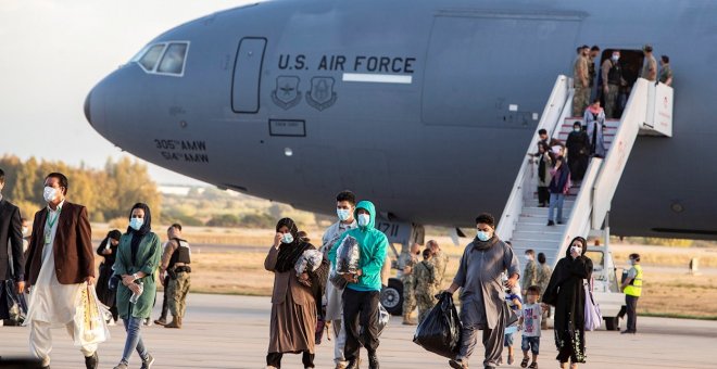 Llega a Rota el último vuelo estadounidense con 200 afganos