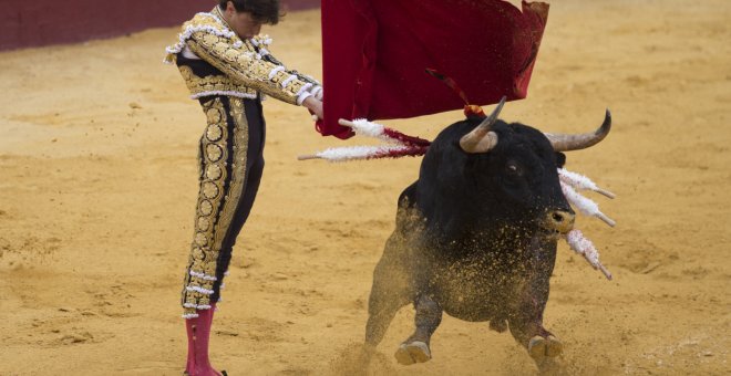 Polémica en Ceuta por una corrida goyesca en honor a La Legión en pleno centro de la ciudad