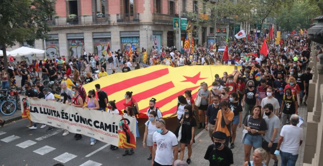 L'Esquerra Independentista reuneix milers de persones i carrega contra la taula de diàleg