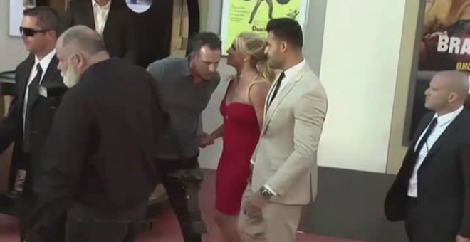 Britney Spears anuncia su compromiso con su novio iraní Sam Asghari con el que comenzó a salir en 2016