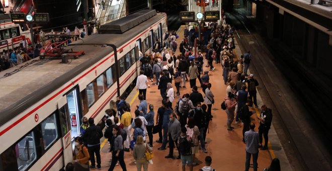 Segundo día de huelga en Renfe: centenares de cancelaciones, retrasos y aglomeraciones