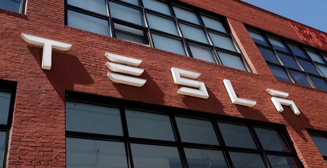 Un jurado condena a Tesla a pagar 137 millones de dólares a un extrabajador por racismo