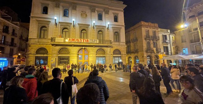 Analizan las imágenes de las cámaras de seguridad para averiguar si en la violación de Igualada participó más de una persona