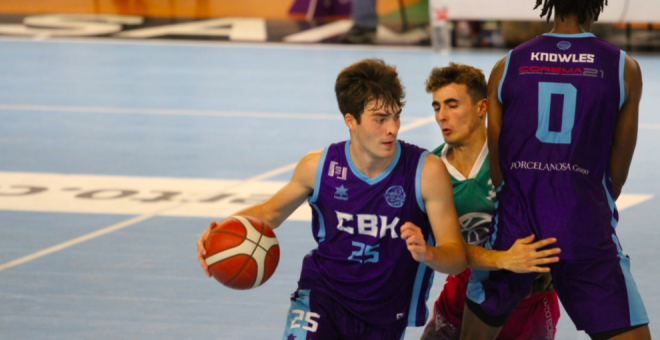 Cantbasket 04 supera al Leioa SBT en un intercambio de golpes