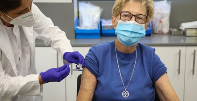 Los últimos datos de Sanidad que muestran los claros beneficios de vacunarse contra la covid-19