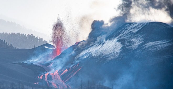 La emisión de dióxido de azufre se dispara en La Palma y los científicos prevén la erupción más larga en 500 años