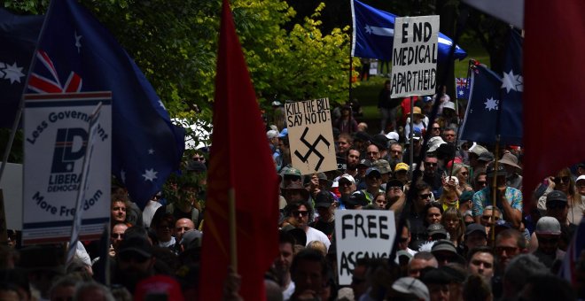 Miles de personas protestan en Viena y Melbourne por las medidas de sus Gobiernos contra la covid-19