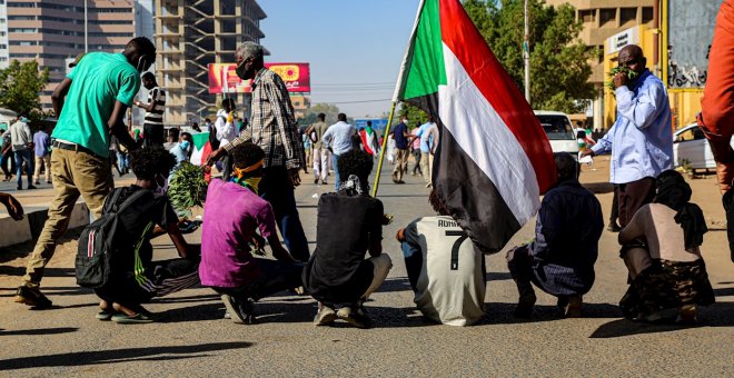 El proceso democrático en Sudán, en la cuerda floja