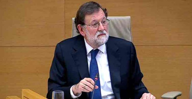 Rufián deja pasmado a Rajoy con esta pregunta y la comisión se convierte en un 'sketch' de Martes y Trece