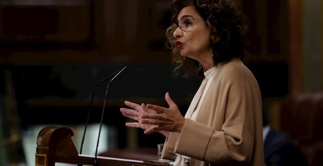 La ministra de Hacienda considera "inoportuna" la reforma fiscal presentada por Unidas Podemos