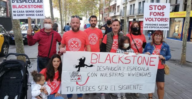 Inquilinos catalanes se organizan contra la negativa del mayor casero de España a renovar 2.000 contratos de alquiler