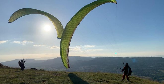 Iberdrola revisará el trazado de la línea de alta tensión en el paraíso ourensano del parapente