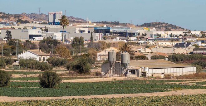 Lorca: radiografía del asalto a la soberanía popular por las macrogranjas alentado por la derecha y la ultraderecha