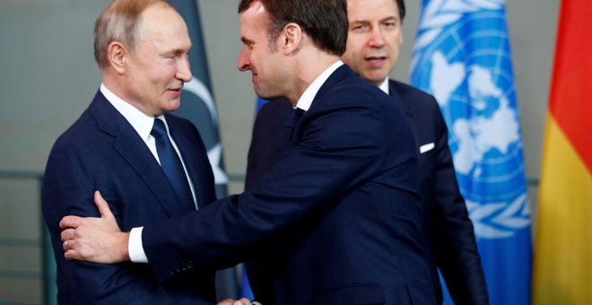 Putin felicita a Macron y le desea "buena salud y bienestar"