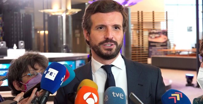 Casado vuelve a cargar contra el Gobierno por el reparto de los fondos europeos pese a las felicitaciones de Bruselas