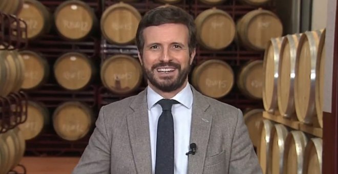 Cachondeo con la nueva (que no última) ocurrencia de Pablo Casado: "El Gobierno demoniza el vino"