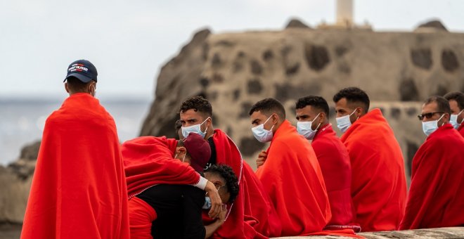 El Defensor del Pueblo pide el cierre de inmediato de la nave de detención de personas migrantes de Lanzarote