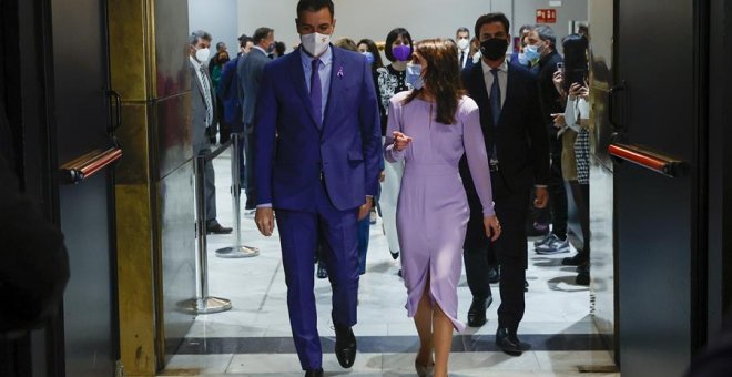 El PSOE cede ante la presión de la derecha y la alarma social con la ley de 'solo sí es sí' y da la espalda a Podemos