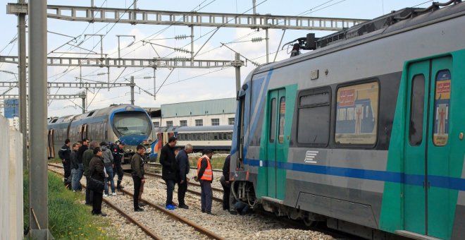 Al menos 95 heridos en una colisión entre dos trenes en Túnez