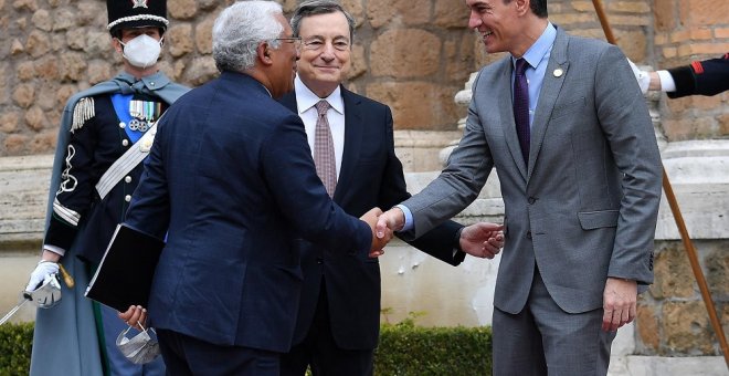 Sánchez insiste en tomar medidas específicas para rebajar el precio de la energía en España y Portugal
