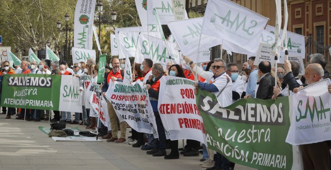 El Gobierno concede la Gran Cruz de la Orden Civil al personal sanitario