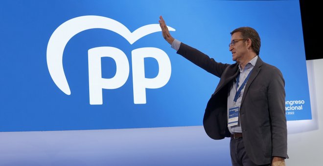 Feijóo pide "lealtad" al PP en un congreso en el que nadie se sale del guion