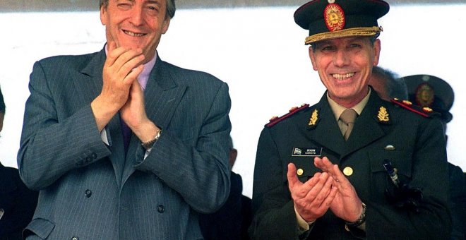 Muere Roberto Bendini, el general que descolgó el retrato de Videla del Colegio Militar de Argentina