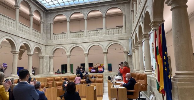 El Parlamento de La Rioja aprueba la Ley de Memoria Democrática con el voto en contra de PP y Ciudadanos