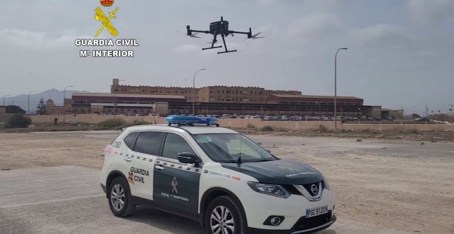 La Guardia Civil empieza a vigilar la frontera de Melilla con dos drones