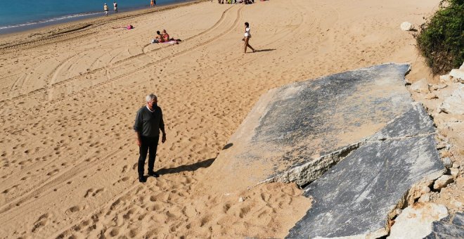 El PRC pide "no seguir consintiendo la imagen tan lamentable" de las playas de la ciudad