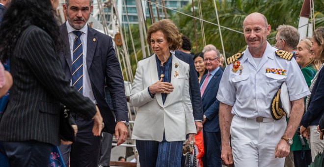 La reina Sofía se aleja en Miami de la llegada de Juan Carlos I a España