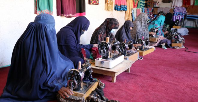 La ONU condena la prohibición de los talibanes a las mujeres para que trabajen en las ONG