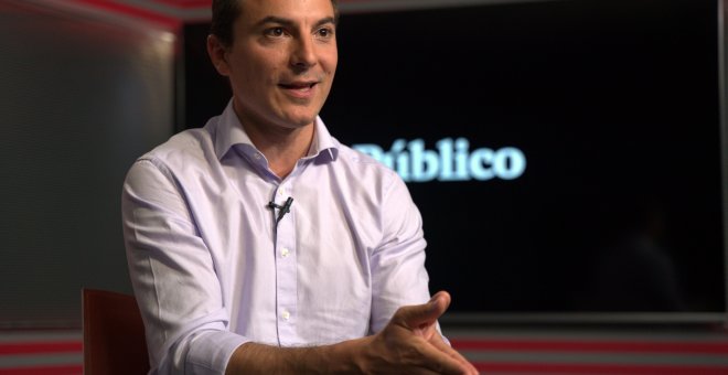 Juan Lobato: "Ayuso está muy lejos de la mayoría absoluta de Aguirre o  Gallardón y ha tocado techo"