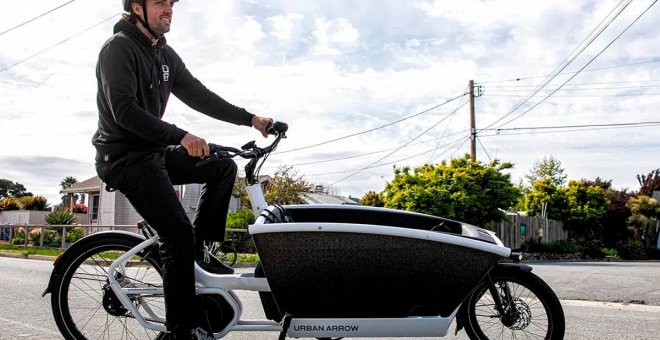 La Urban Arrow es el "SUV de lujo" de las bicicletas eléctricas de carga para familias