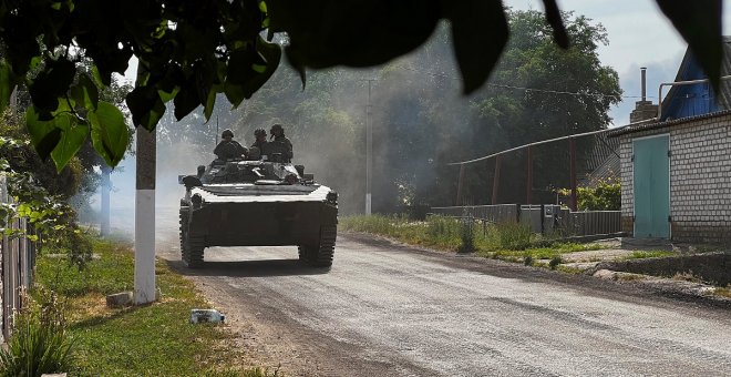 Ucrania asegura que mantiene el control de Lisichansk pese a los intensos combates alrededor de la ciudad