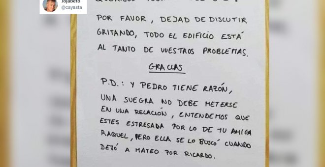 El cartel con la queja de unos vecinos que saca a relucir los trapos sucios del 3ºB: "Todo el edificio está al tanto de vuestros problemas"