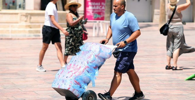 Suben las temperaturas y se prevén tormentas en el tercio oriental para mañana lunes