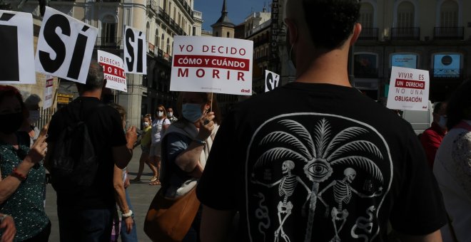 Cuando ejercer el derecho a la eutanasia en la Andalucía de Juanma Moreno se convierte en una hazaña