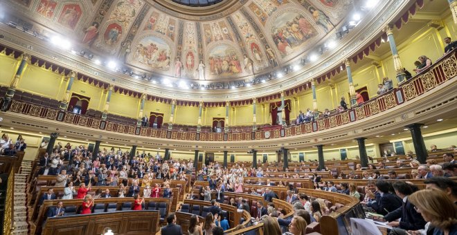 Dominio Público - La antipolítica, el payaso y los idiotas