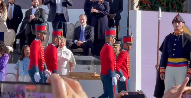 El momento de Felipe VI con la espada de Bolívar en la toma de posesión de Gustavo Petro que ha generado una gran polémica