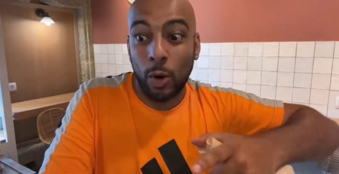 El 'youtuber' Borja Escalona pretende comer gratis en un restaurante y amenaza con pasar una factura de 2.500 euros "por hacer promoción"