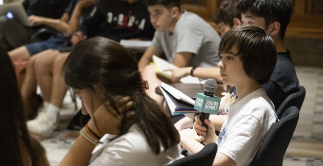 Vuitanta centres educatius de Catalunya participen en una xarxa de revistes escolars