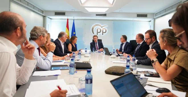 El Gobierno sí habla con el PP: Ribera y Juan Bravo acuerdan reunirse el jueves para negociar el plan energético